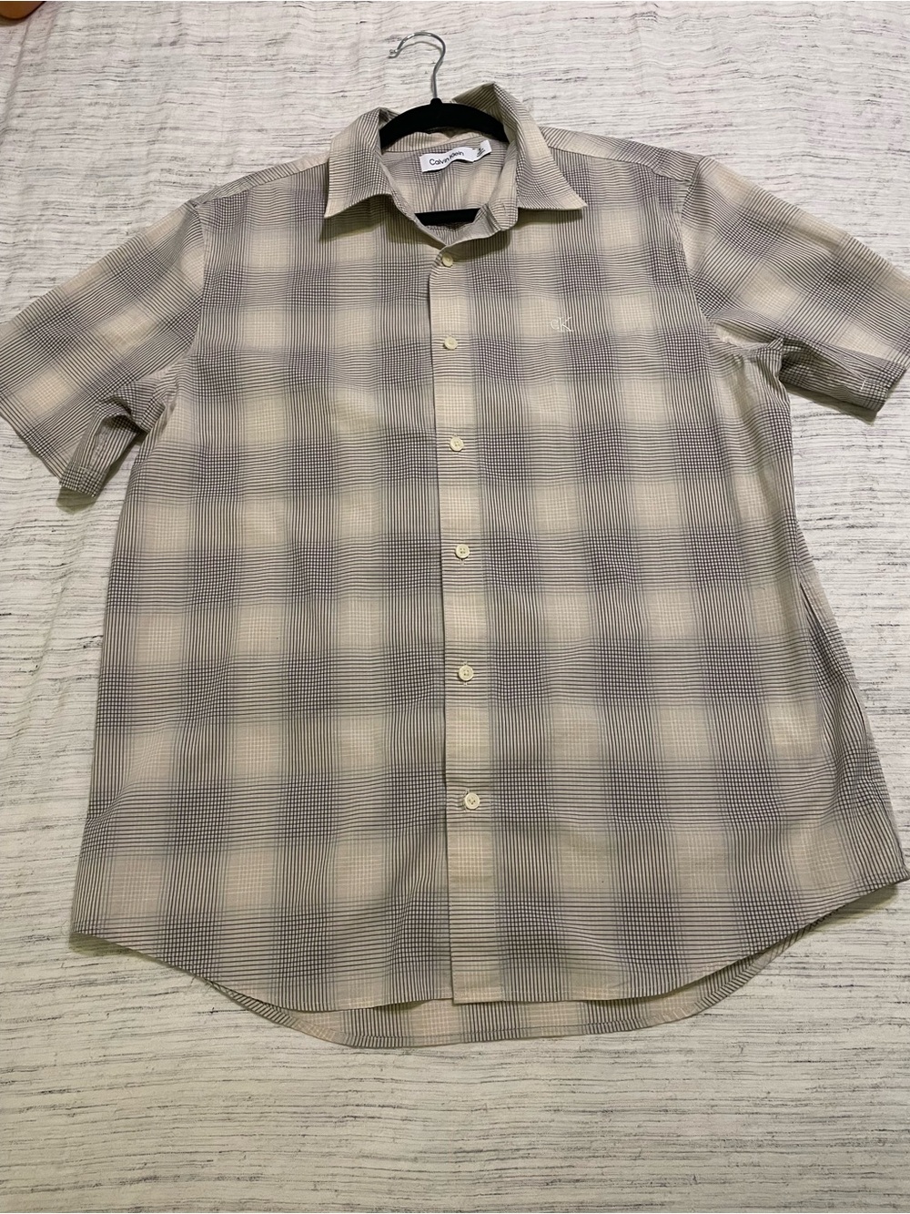 Calvin Klein Short-Sleeve Plaid Button-Up Shirt Size M